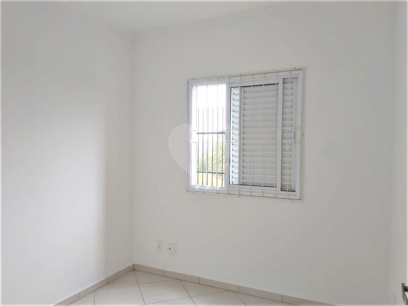 Apartamento à venda com 3 quartos, sendo 1 suíte,  em Pinheirinho, Vinhedo, SP