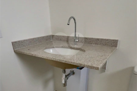 Apartamento à venda com 2 quartos, sendo 1 suíte, em Alto da Boa Vista, São Paulo, SP