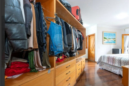 Casa à venda ou para alugar com 5 suítes no condomínio Residencial Morumbi, São Paulo - SP