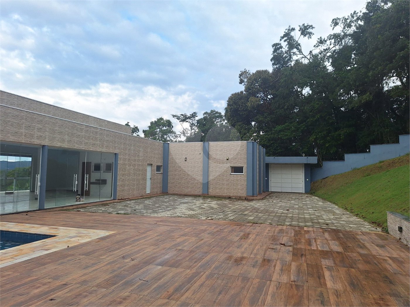 Casa em condomínio à venda com 3 suítes no Centro, Bom Jesus dos Perdões, SP