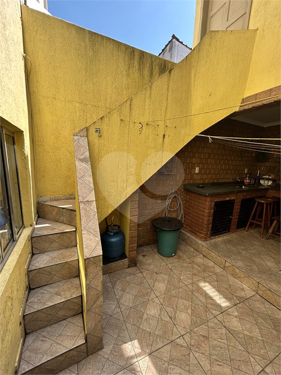 Sobrado à venda com 3 quartos em Jardim Santo Antoninho, São Paulo, SP