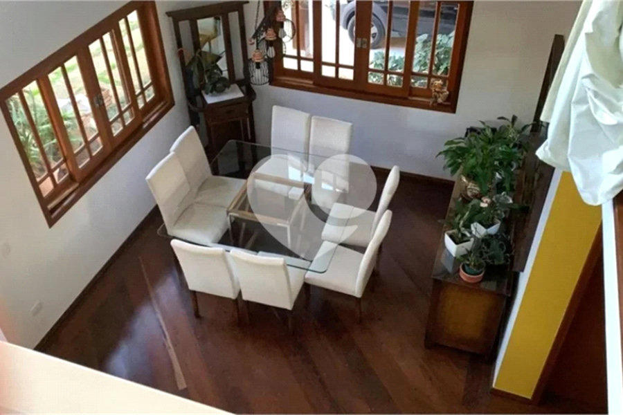 Casa à venda com 4 suítes no condomínio Suíça da Cantareira, Mairiporã - SP