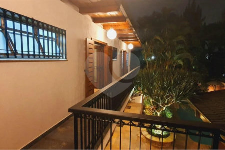 Casa à venda com 5 suítes em Jardim Leonor, São Paulo, SP