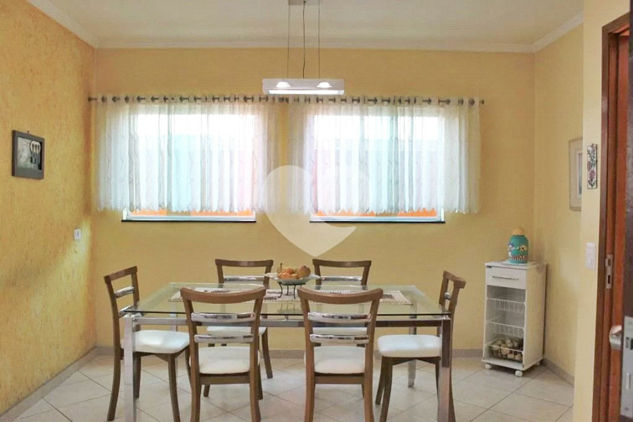 Sobrado à venda com 3 quartos, sendo 1 suíte, em Vila Formosa, São Paulo, SP