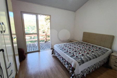 Chácara à venda com 4 quartos, sendo 1 suíte, em Vila Vilma (mailasqui), São Roque, SP