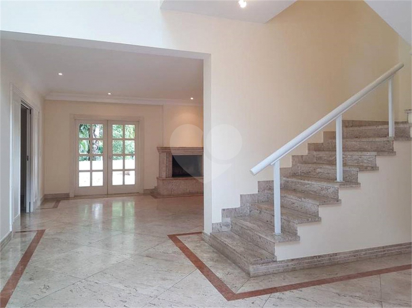 Casa à venda com 4 suítes no condomínio Vilaretto, São Paulo - SP