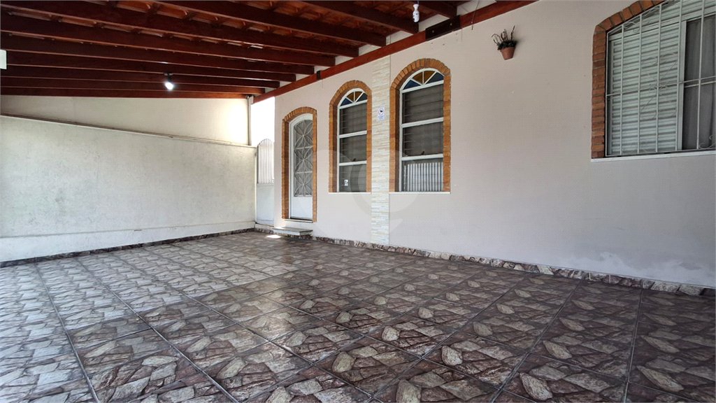 Casa à venda com 2 quartos, sendo 1 suíte, em Vila Assis, Sorocaba, SP