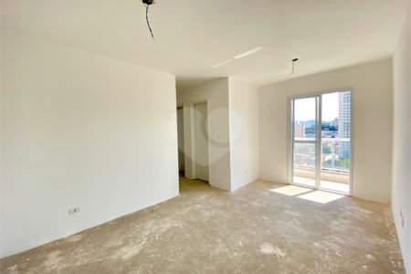 Apartamento à venda com 2 quartos, sendo 1 suíte, em Vila Galvão, Guarulhos, SP