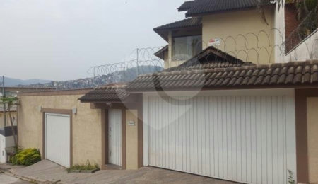 Sobrado à venda com 5 quartos, sendo 1 suíte,  em Jardim Virginia Bianca, São Paulo, SP