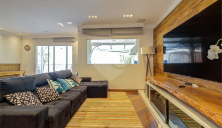 Casa à venda com 3 suítes no condomínio Villa Splendore, São Paulo - SP