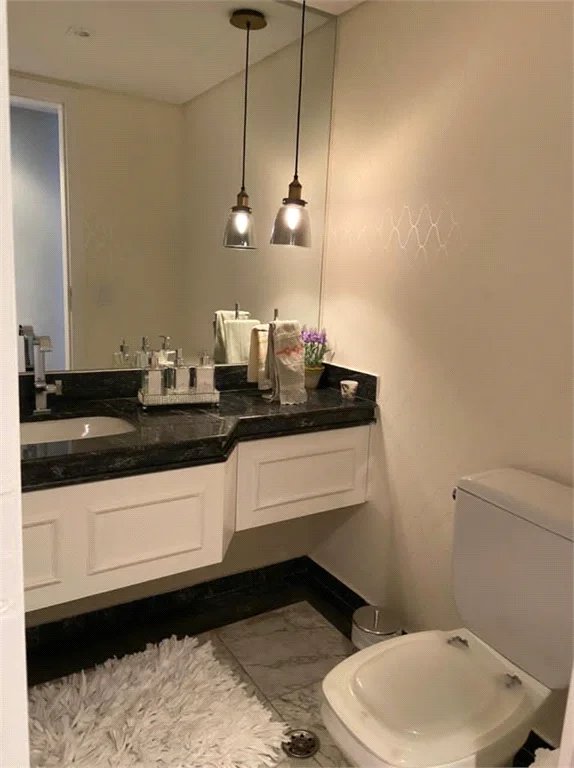Apartamento à venda com 3 suítes em Vila Suzana, São Paulo, SP