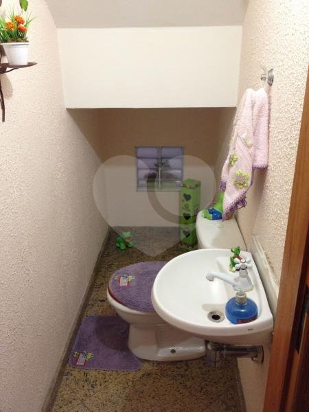 Sobrado à venda com 3 quartos, sendo 1 suíte, em Vila Nova Cachoeirinha, São Paulo, SP