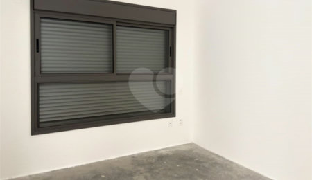 Apartamento à venda com 2 suítes em Santo Amaro, São Paulo, SP