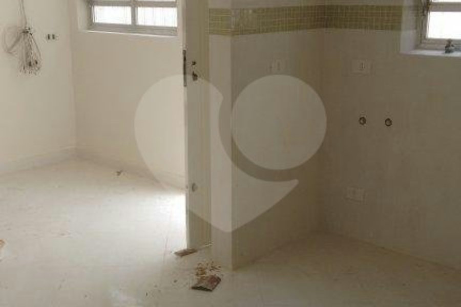 Sobrado à venda com 3 quartos, sendo 1 suíte, em Jardim Virginia Bianca, São Paulo, SP