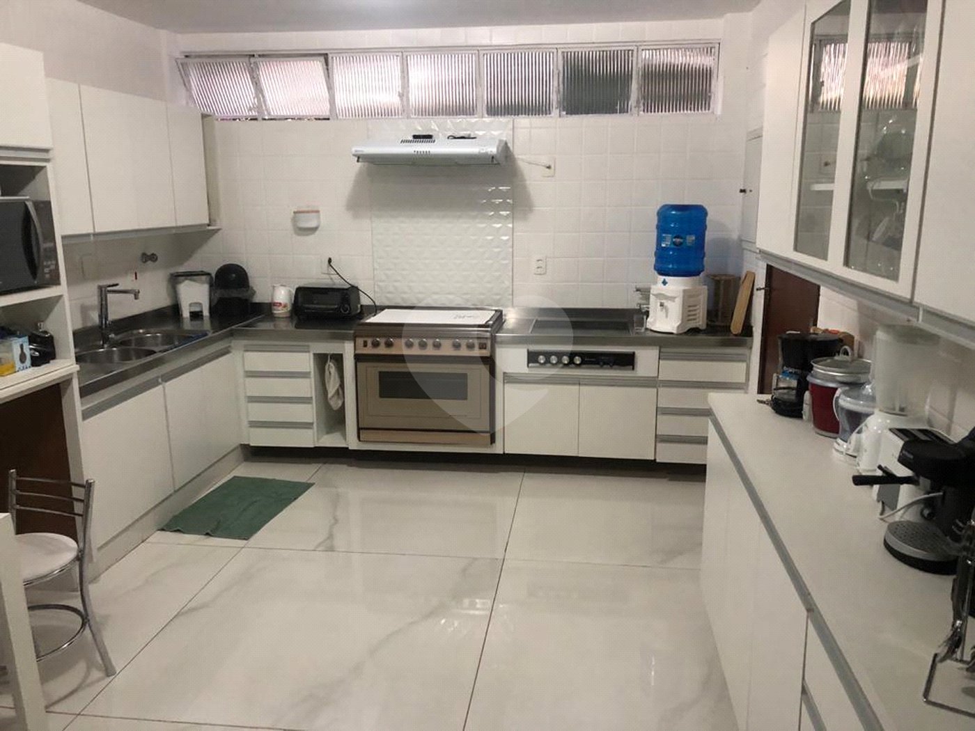 Casa de Vila à venda com 4 quartos, sendo 2 suítes, em Jardim dos Estados, São Paulo, SP
