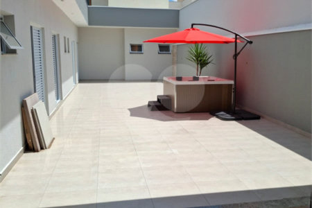 Casa à venda com 3 quartos, sendo 1 suíte, no condomínio Costa das Areias, Salto - SP