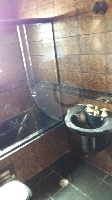 Sobrado à venda com 4 quartos, sendo 1 suíte, em Vila Nova Cachoeirinha, São Paulo, SP