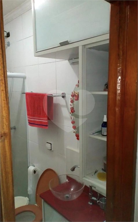 Sobrado à venda com 2 quartos em Jardim Rosemary, Cotia, SP
