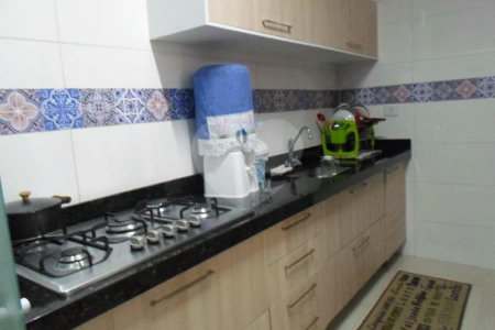 Casa à venda com 3 quartos, sendo 1 suíte,  no condomínio Fernandes, São Paulo - SP