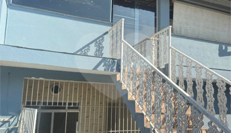 Sobrado à venda com 5 quartos em Bela Vista, Osasco, SP
