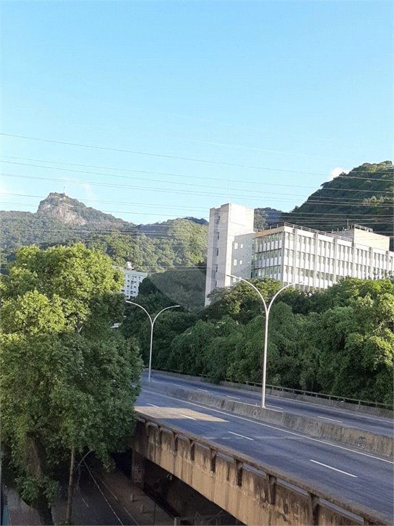 Apartamento à venda com 2 quartos, sendo 1 suíte,  em Rio Comprido, Rio de Janeiro, RJ