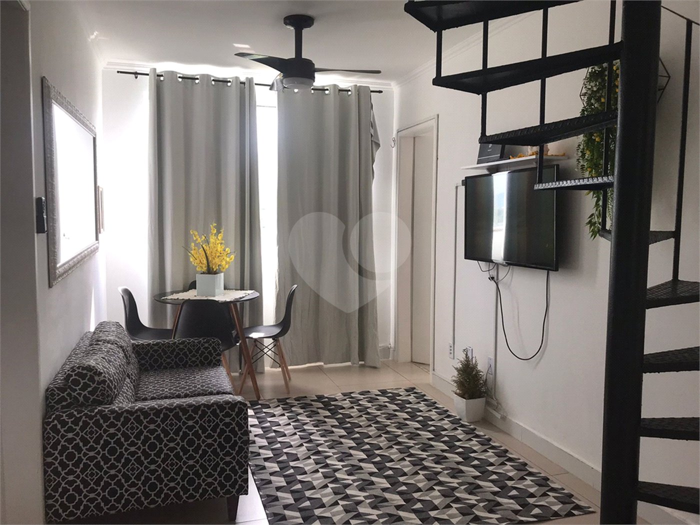 Apartamento à venda com 4 quartos, sendo 1 suíte, em Campo Grande, Rio de Janeiro, RJ