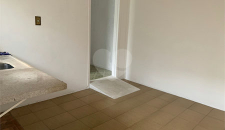 Casa à venda com 4 quartos em Vila Ipojuca, São Paulo, SP