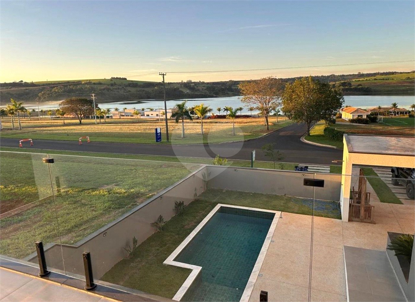 Casa à venda com 5 suítes no condomínio Riviera Santa Cristina Iii, Itaí - SP