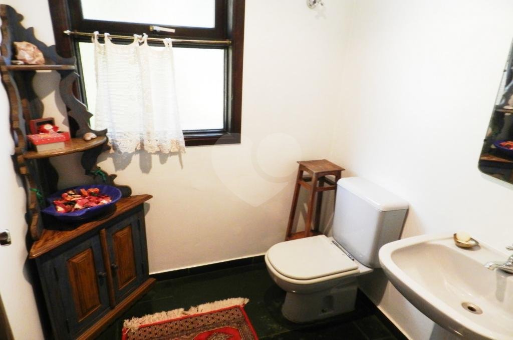 Casa de Vila à venda com 5 quartos, sendo 2 suítes, em Jardim Marajoara, São Paulo, SP