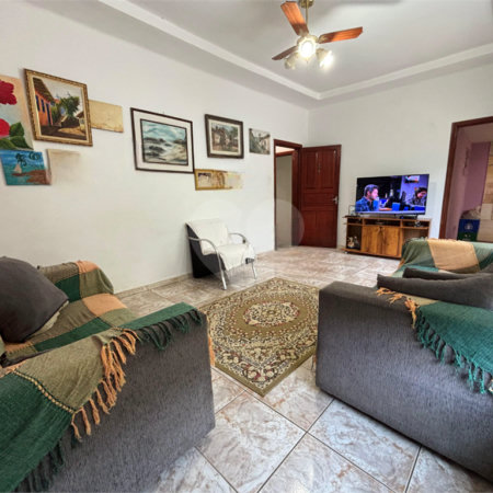 Casa à venda com 3 quartos, sendo 1 suíte,  em Jardim Itália, Itapetininga, SP