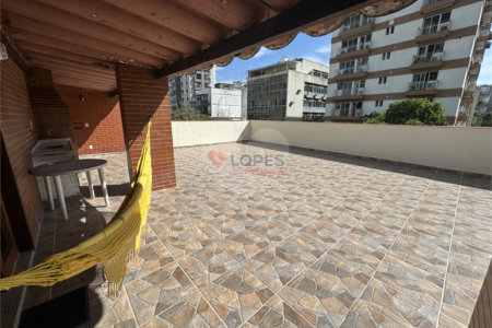 Cobertura à venda com 3 quartos, sendo 1 suíte, em Tijuca, Rio de Janeiro, RJ