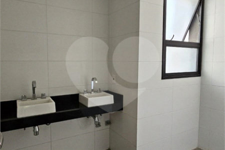 Casa à venda com 4 suítes no condomínio Cube Cidade Jardim, São Paulo - SP