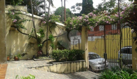 Sobrado à venda com 3 quartos, sendo 1 suíte, em Palmas do Tremembé, São Paulo, SP