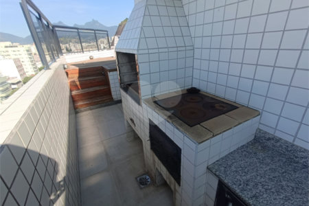 Cobertura à venda com 3 quartos, sendo 1 suíte, em Tijuca, Rio de Janeiro, RJ