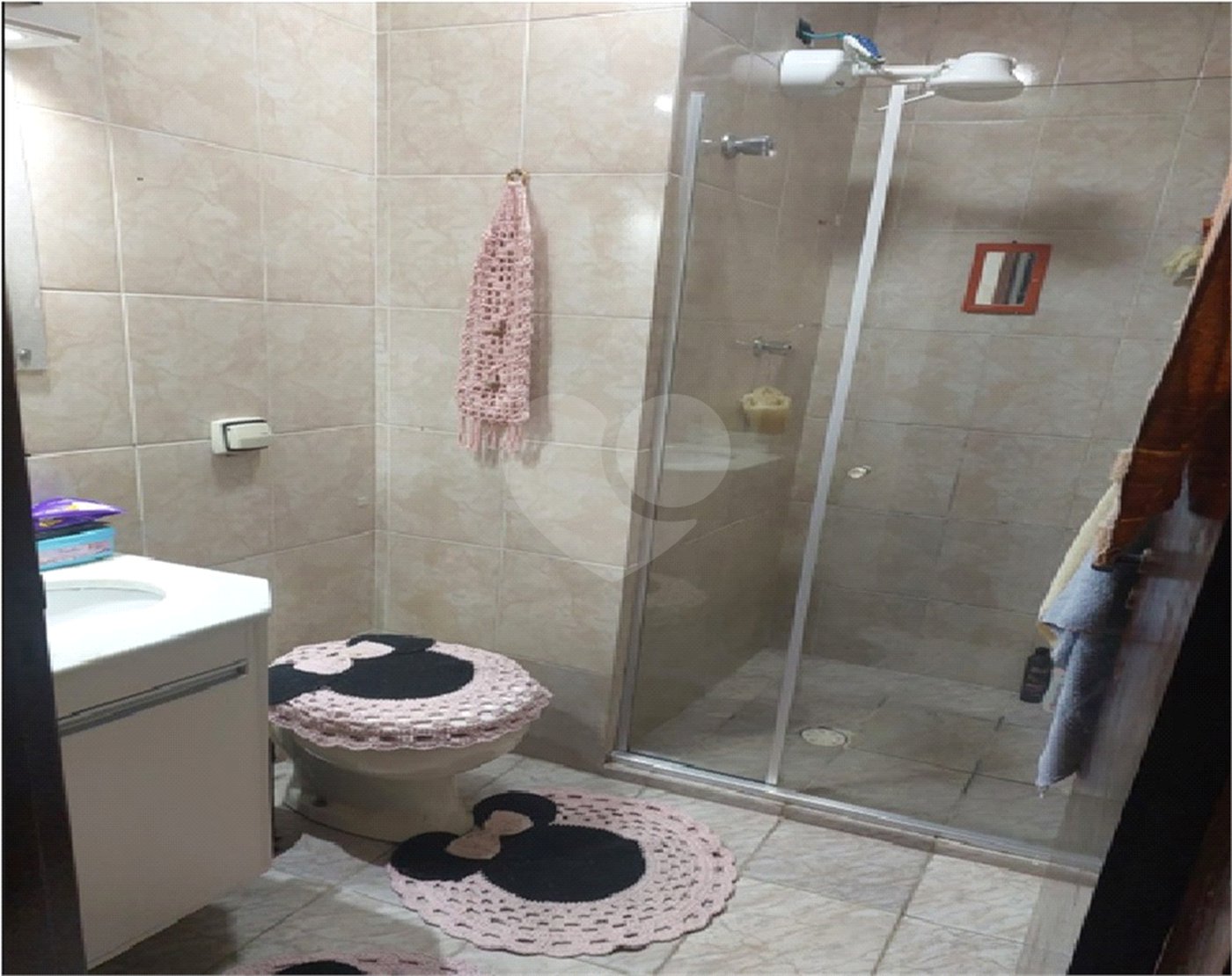 Casa à venda com 2 suítes no condomínio Residencial Sabará, São Paulo - SP