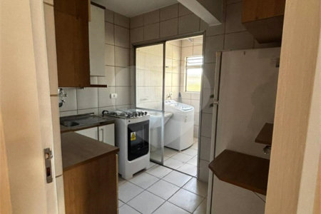Apartamento à venda com 3 quartos em Caxingui, São Paulo, SP