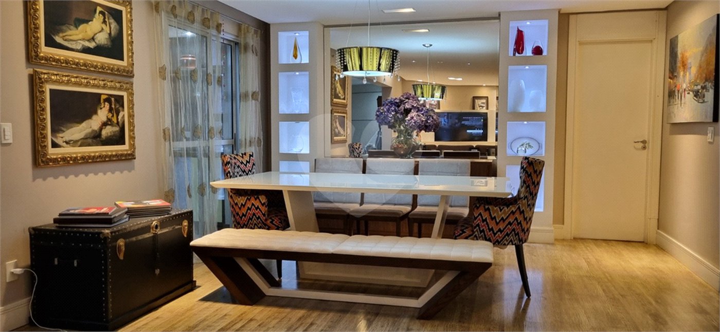 Apartamento à venda com 3 suítes em Jardim Londrina, São Paulo, SP