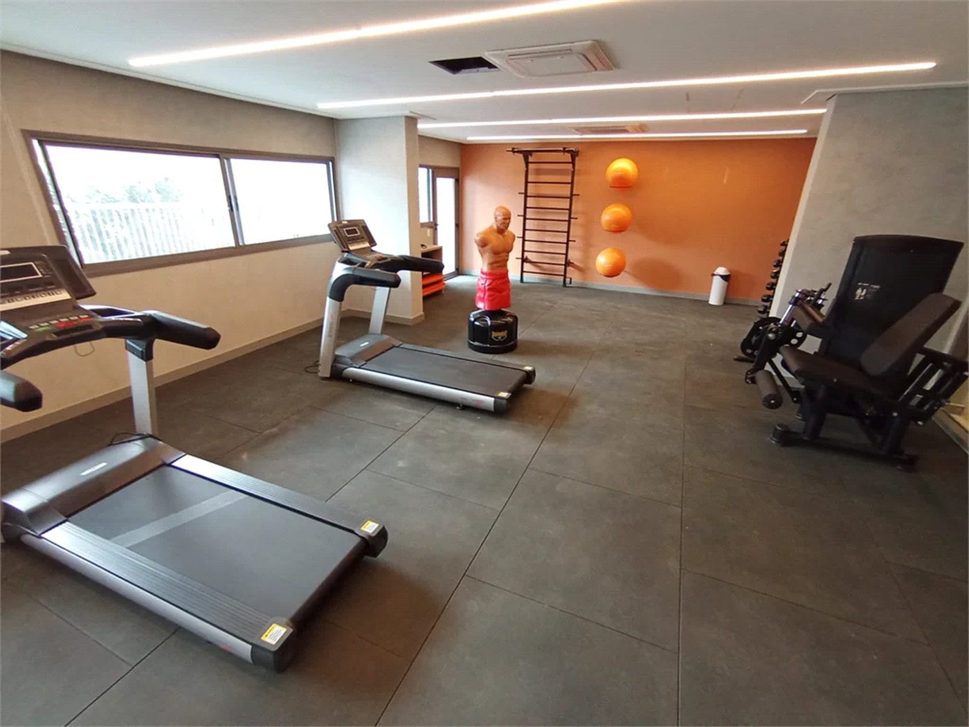 Studio à venda ou para alugar com 1 suíte em Pinheiros, São Paulo, SP