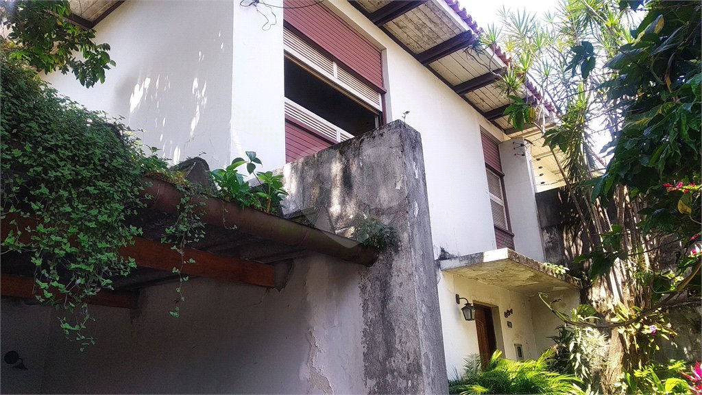 Sobrado à venda com 3 quartos em Vila Cordeiro, São Paulo, SP