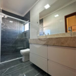 Casa à venda com 3 quartos, sendo 1 suíte,  no condomínio Horto Florestal Villagio, Sorocaba - SP