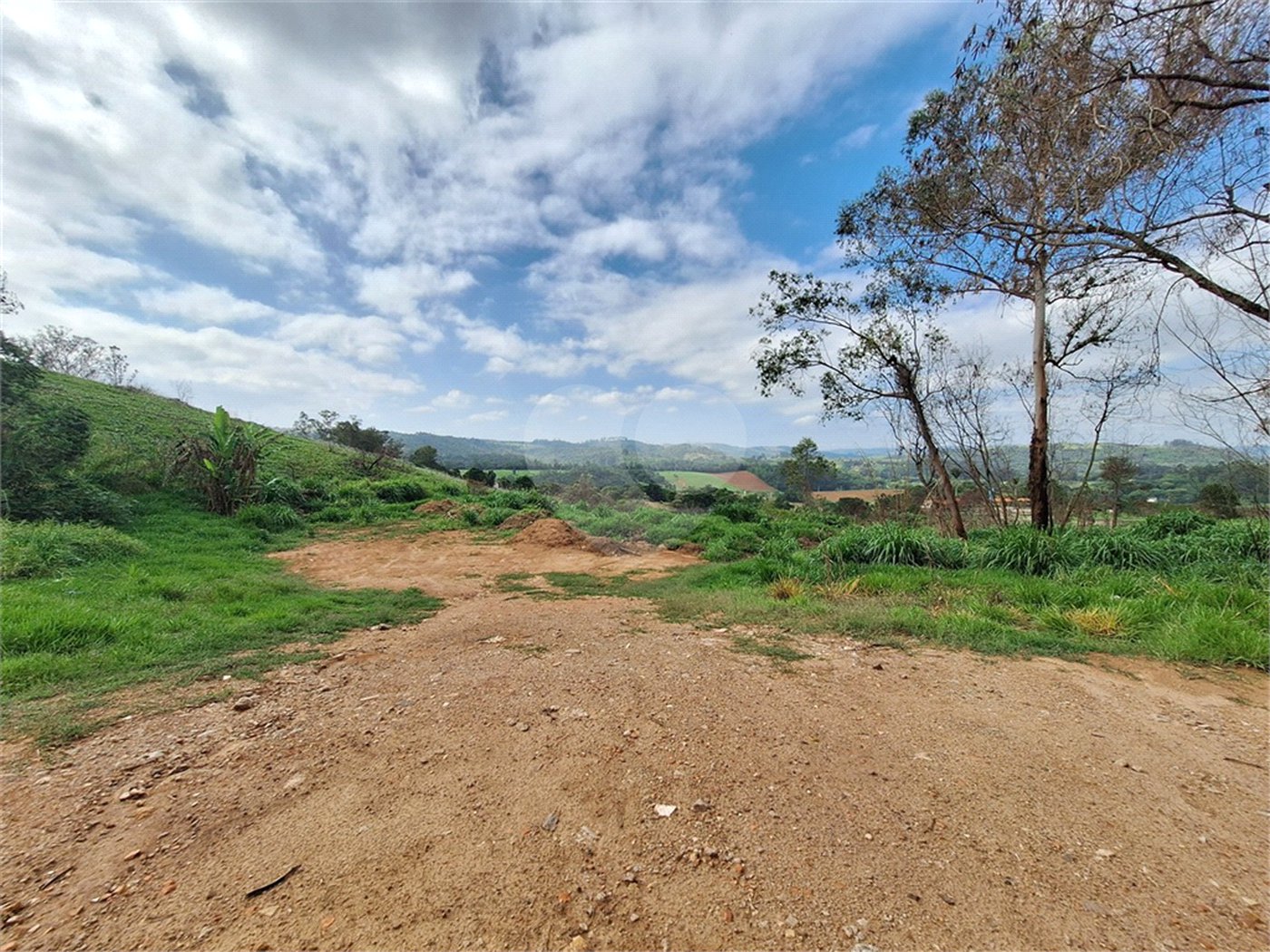 Área de Terra à venda com 1 suíte em Cocais, Itatiba, SP