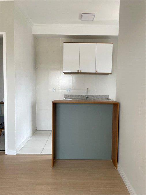 Apartamento à venda ou para alugar com 3 quartos, sendo 1 suíte, em Jardim Santa Rosália, Sorocaba, SP