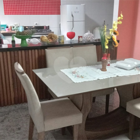 Sobrado à venda com 4 suítes em Cajuru do Sul, Sorocaba, SP