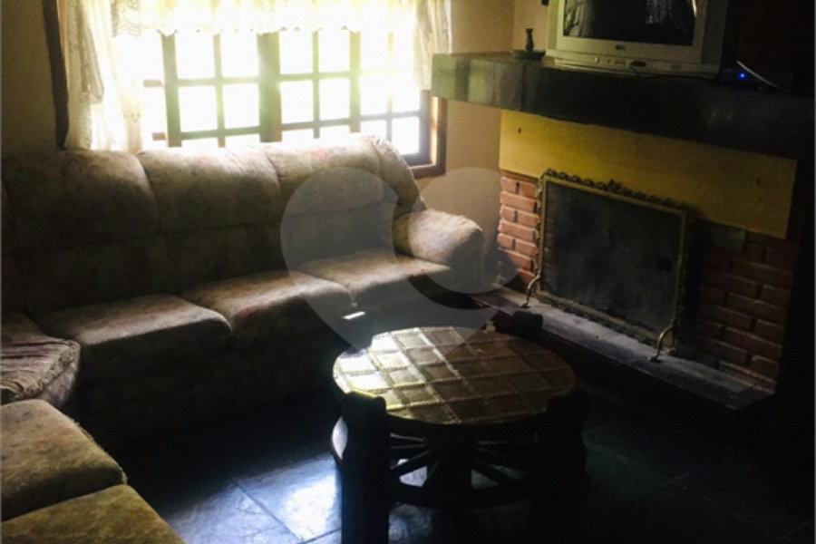 Sítio à venda com 9 quartos, sendo 4 suítes, em Remédios, Mairiporã, SP
