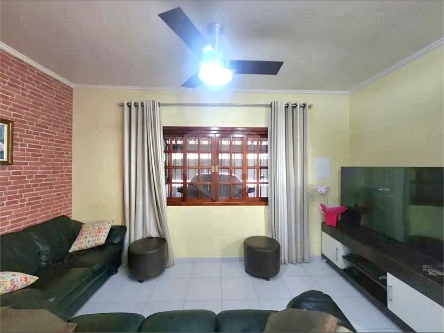 Casa à venda com 2 suítes em Vila Tiradentes, São Paulo, SP