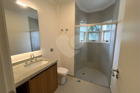 Casa à venda com 4 suítes no condomínio Alphaville 3, Santana de Parnaíba - SP
