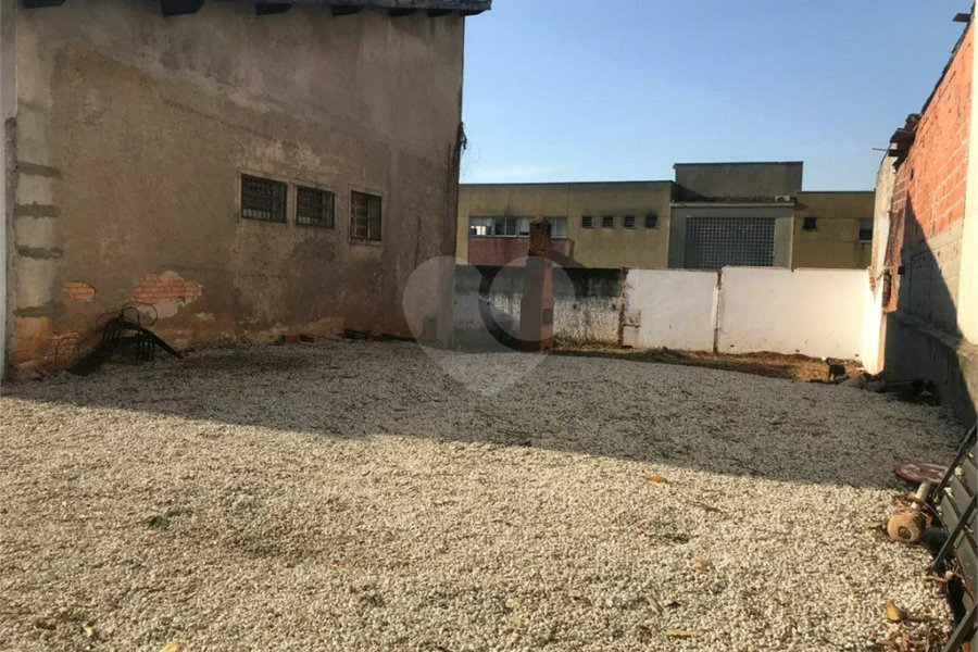 Excelente terreno em ótima localização. Venha fazer uma visita = 600M²