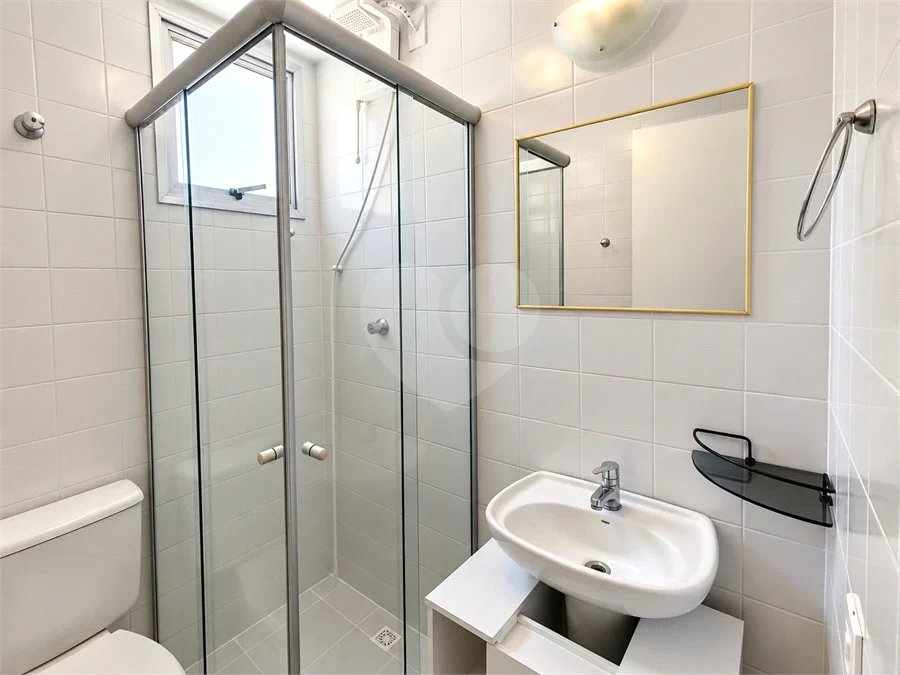 Apartamento de 44 m² com 2 dormitórios, varanda integrada e 1 vaga na Vila Guarani