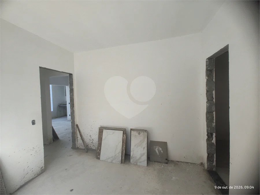 Apartamento 2 dormitórios (1 suíte) com vaga garagem, excelente localização, programa MCMV