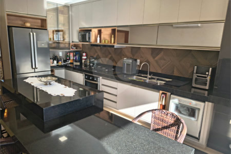 Casa à venda com 3 quartos, sendo 1 suíte, no condomínio Residencia Valencia - Ilha Turia, Ribeirão Preto - SP